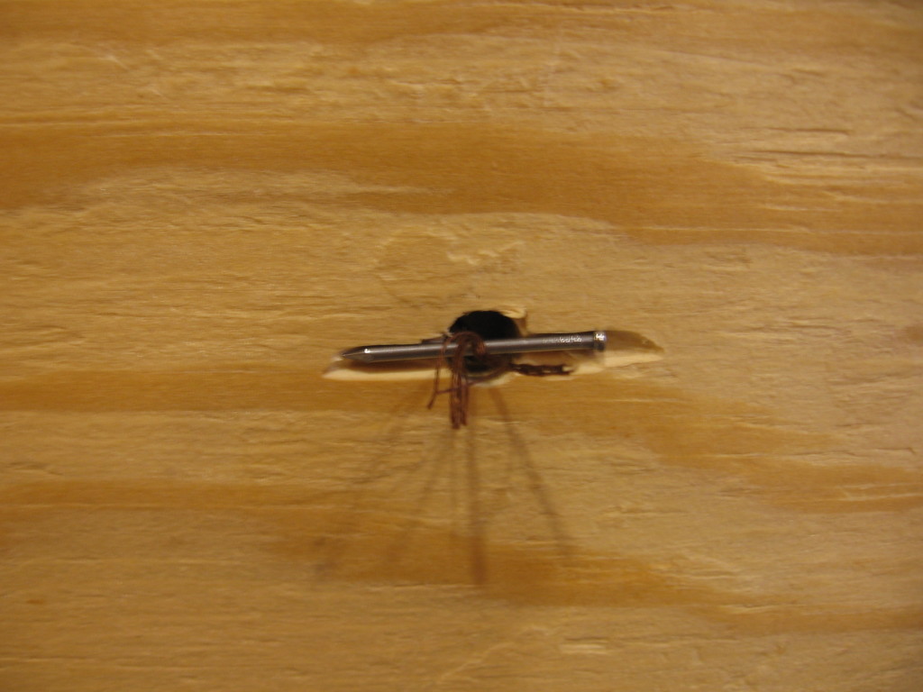03-nail-for-tying-the-buttons